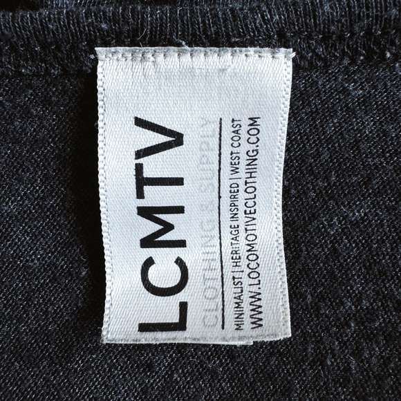 Locomotive Clothing 🇨🇦 Unisex Black Heather Tank ‘Warm Hearts’ - Size XS - Picture 3 of 5